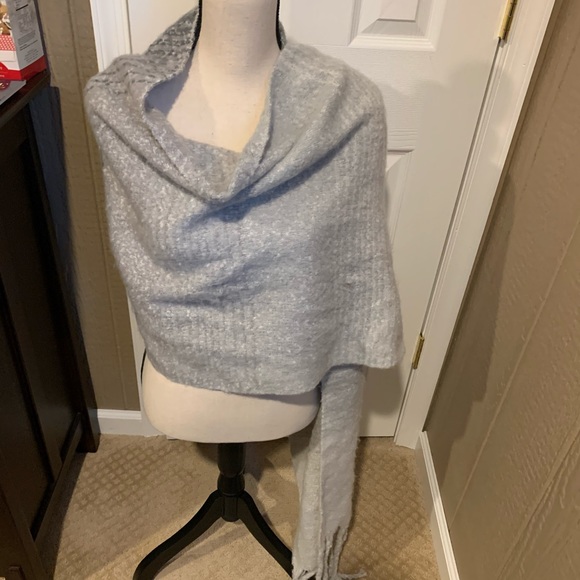 Versatile wrap - Picture 2 of 6